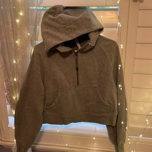 Lululemon grey scuba